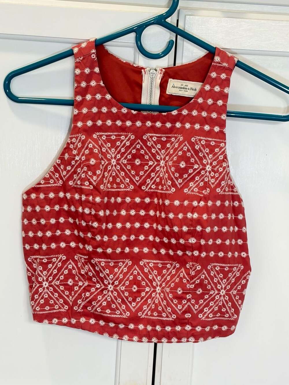 Abercrombie & Fitch Red White Embroidered Crop Top Size S Cottagecore BOHO
